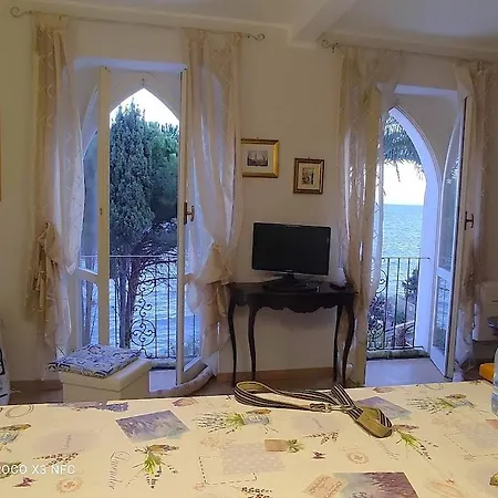 Appartement Casa Rosa Imperia